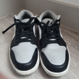 Nike Air Jordan 1  Low - Black and Grey
